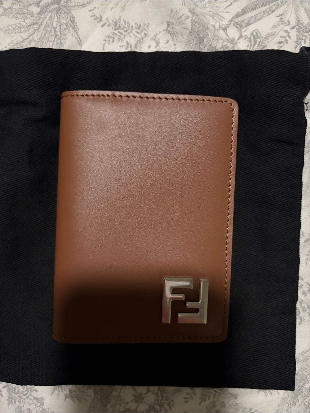 Authentic FF Squared Card Holder
Brown leather and black FF Canvas card holder